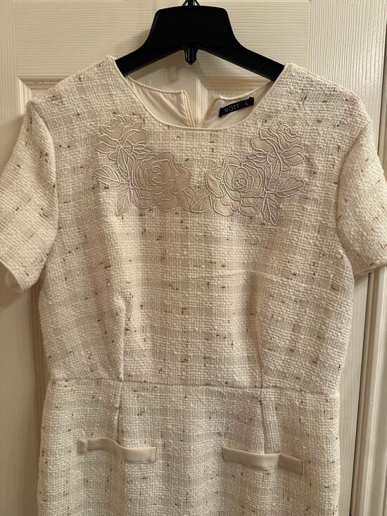 MOTF Cream Metallic Tweed Short Sleeve Sheath Dress with Floral Appliqué - Picture 3 of 4